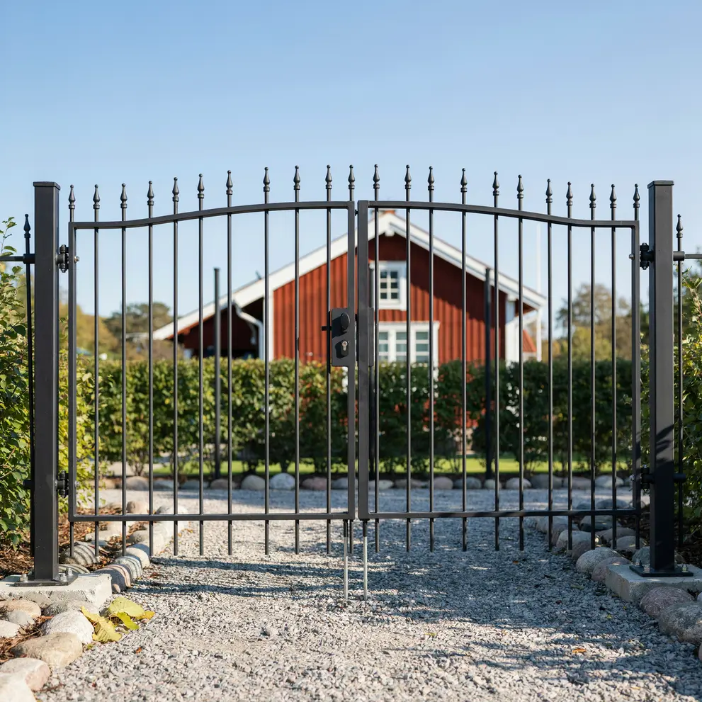 bygga grind i smide jarn smidesgrind i tyreso stockholm saltsjobaden vendelso haninge sodertorn trangsund alvsjo enskede hammarbyhojden